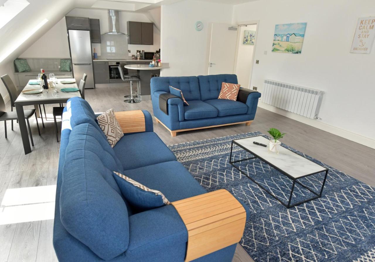 Pier House Luxury Apartment ดิงเกิล ภายนอก รูปภาพ